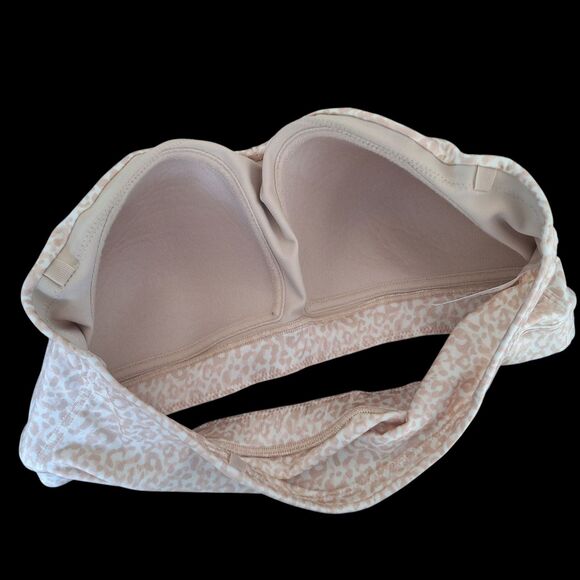 Maidenform Bandeau Bra Style 40974 size 38 Strapless Tube Bra Beige Animal Print - Picture 4 of 12